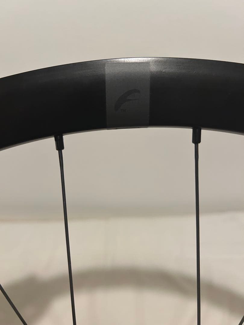 極美品　フルクラム　レーシング 400DB ブラック仕様　 シマノハブ