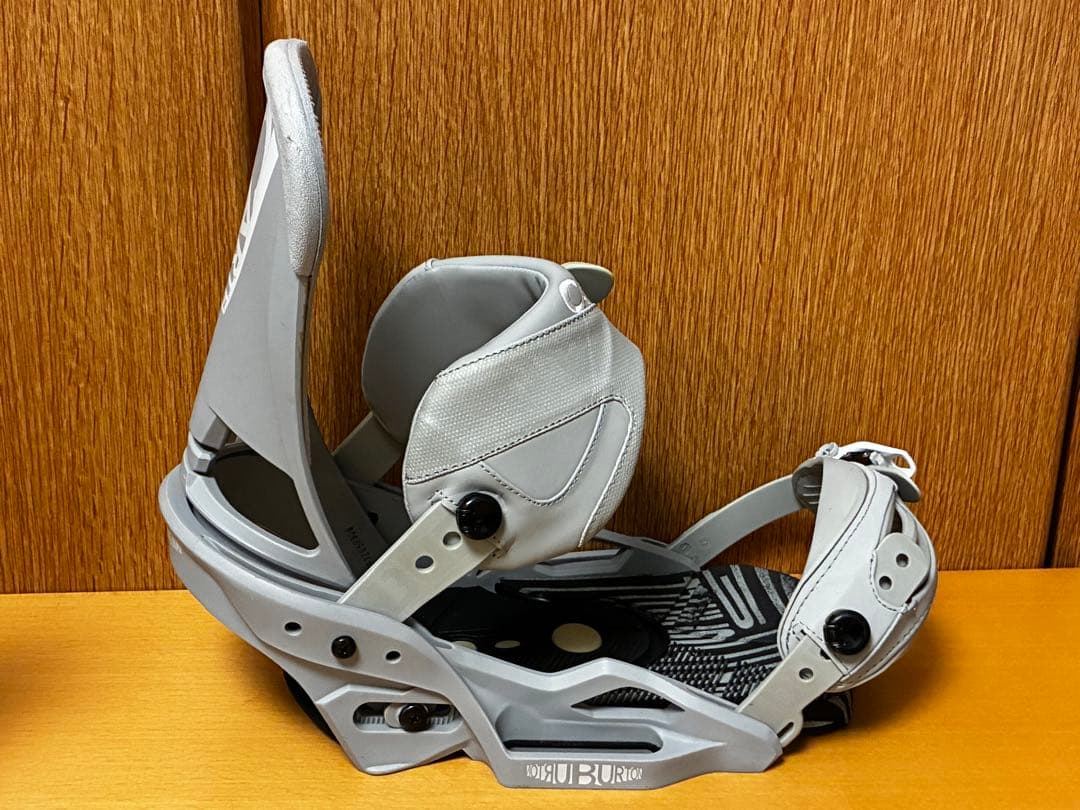BURTONバインディング【カーテルEST（メンズMサイズ）】灰色