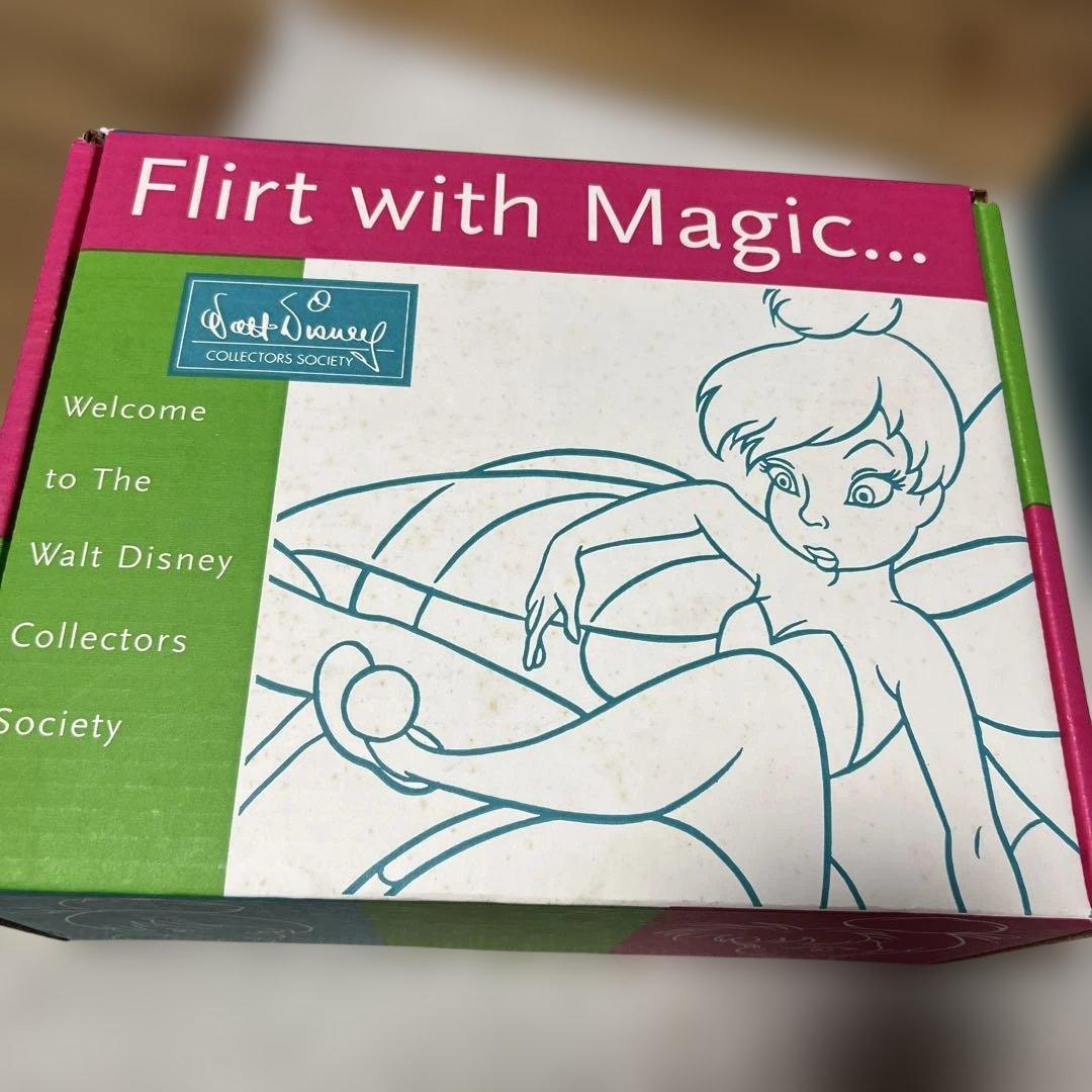 ディズニー.ティンカーベル陶器置物。