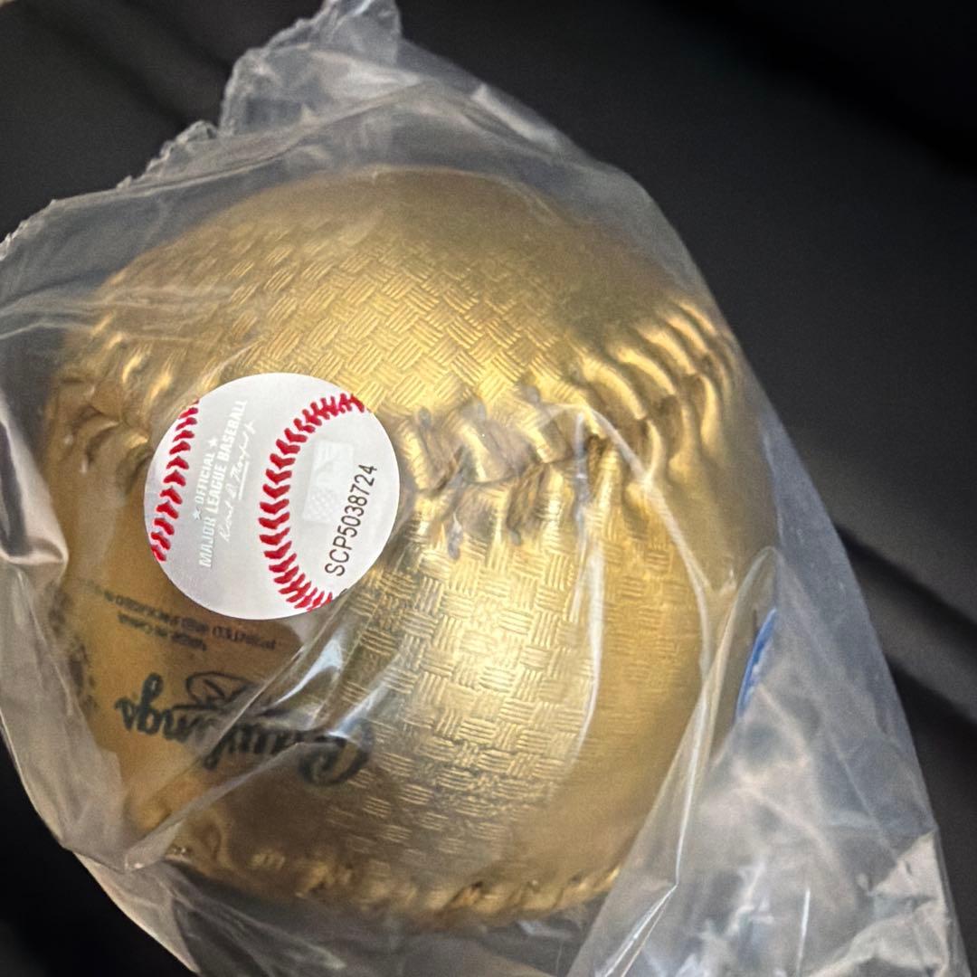 【最新版】11/7発送2025年ドジャース ワールドシリーズ優勝記念ボール