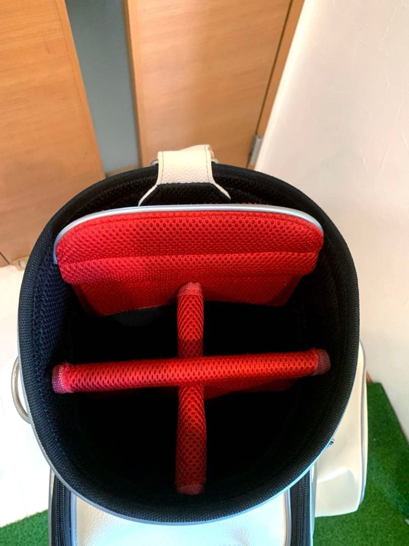 希少　良品　完売　アンダーアーマー　キャディバッグ　本格アスリート　おしゃれ