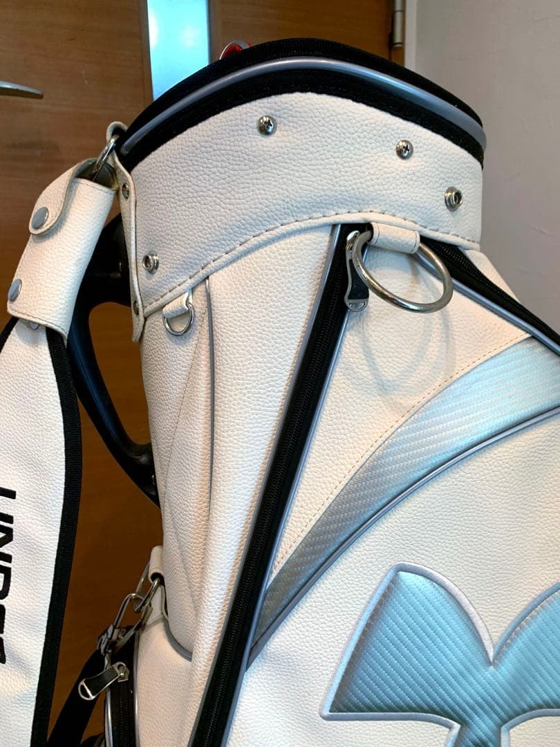 希少　良品　完売　アンダーアーマー　キャディバッグ　本格アスリート　おしゃれ