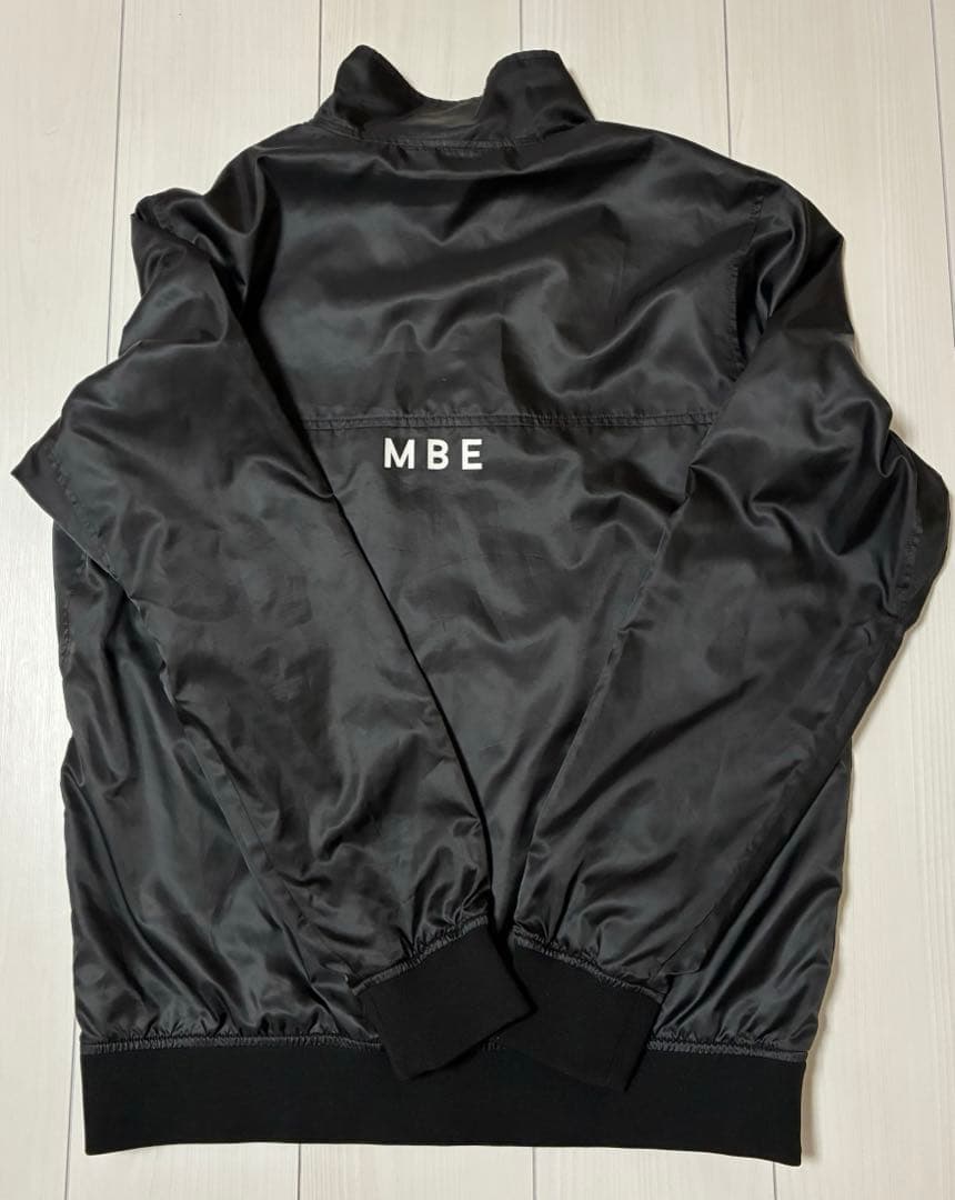 【美品】MASTER BUNNY EDITION ブラックジャケット