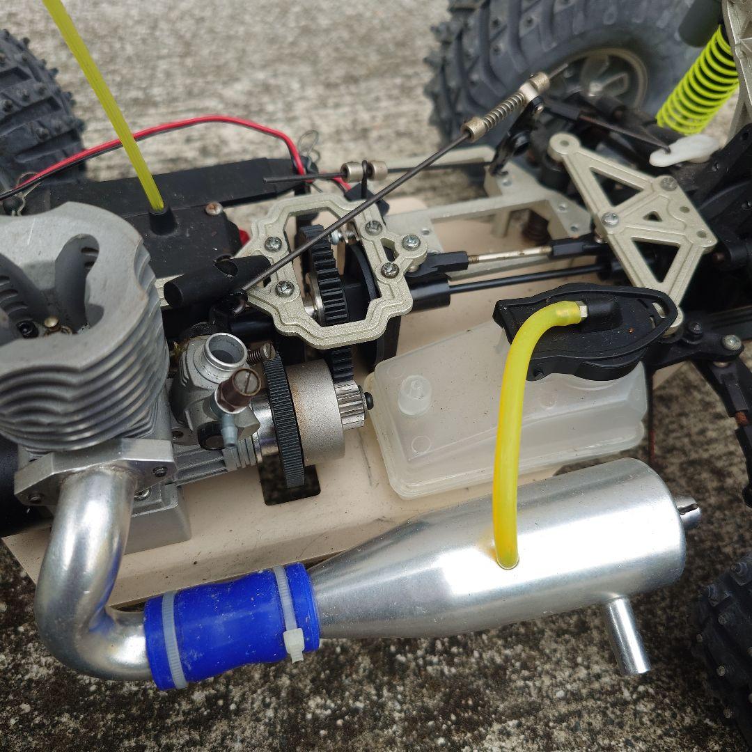 ラジコン　エンジンカー　バギー