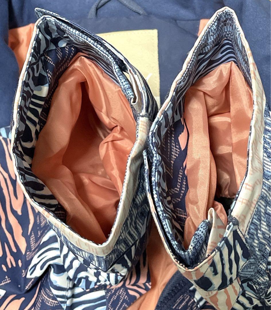 ROXY スキーウェア ジャケット スノーウェア アニマル ゼブラ 幾何学模様