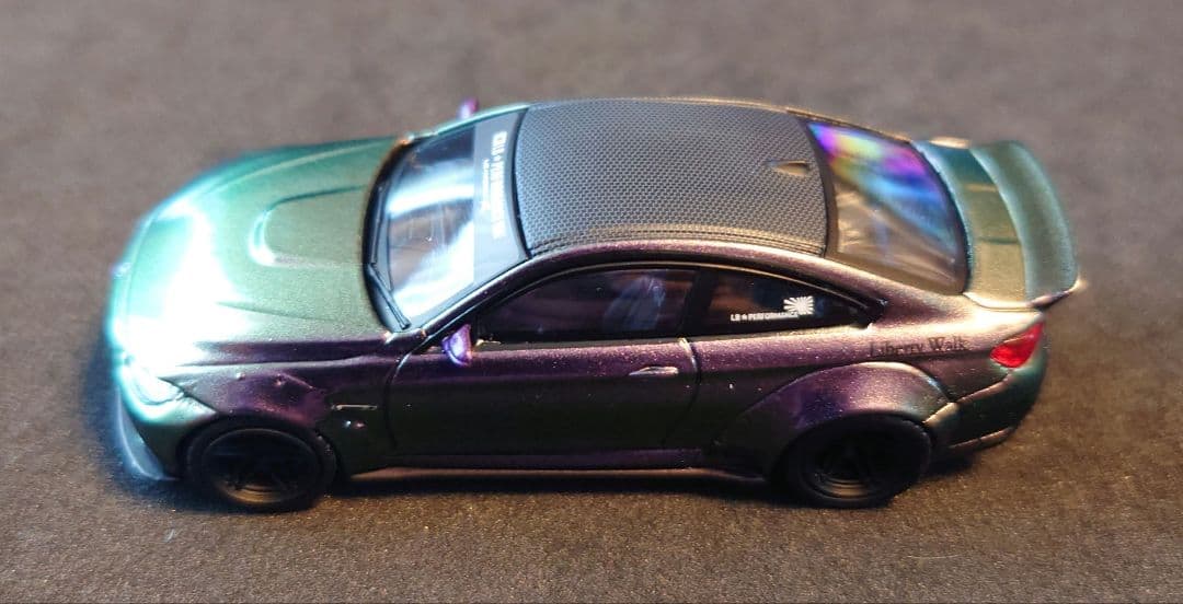 MINI GT LB★WORKS  M4 パープルグリーンメタリック 2台