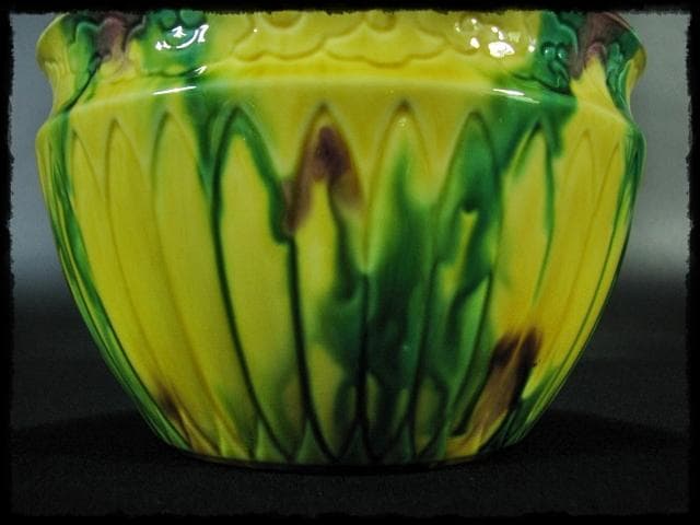 三彩 菊彫 横石 嘉助 十三代 長崎三彩 平戸 茶道具 建水 共箱 f184