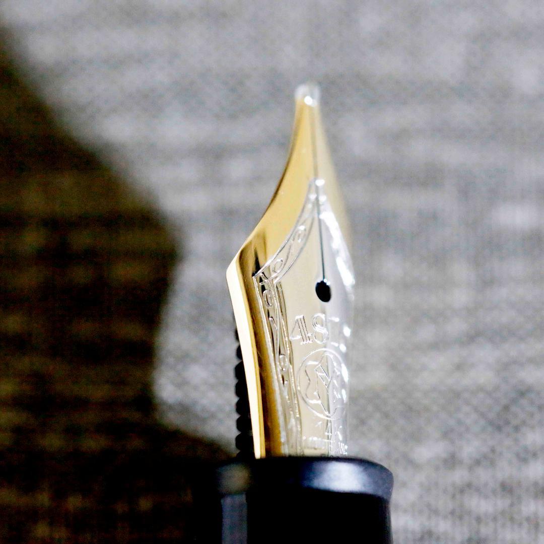 【極美品】モンブラン 万年筆 １４５ プラチナライン マイスターシュテュック