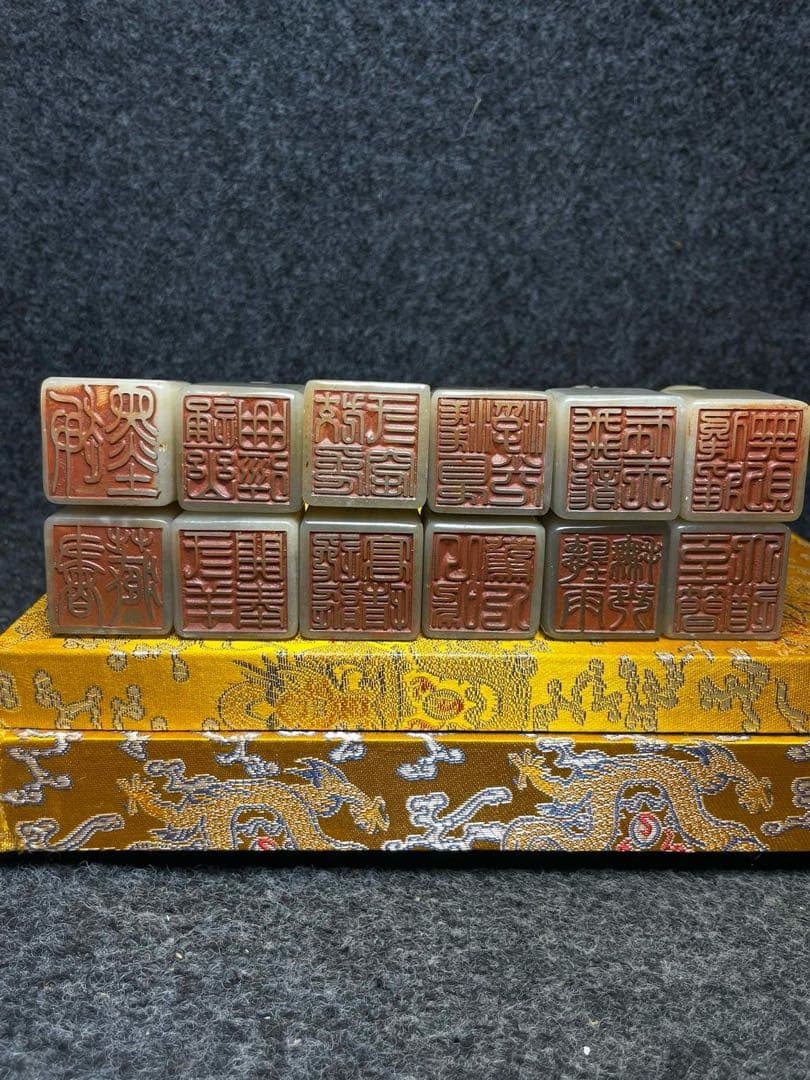 旧蔵　珍品　極細工彫刻　寿山石雕刻十二支印鑑セット　時代物　アンティーク古美術