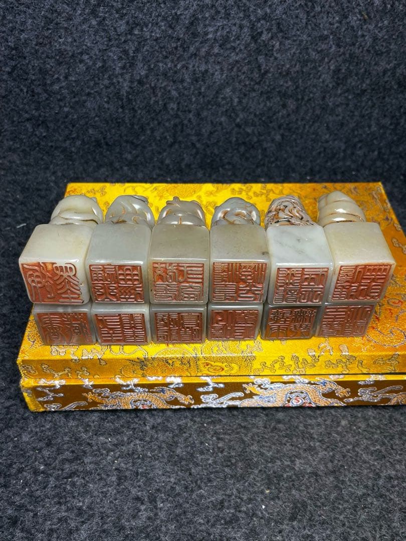 旧蔵　珍品　極細工彫刻　寿山石雕刻十二支印鑑セット　時代物　アンティーク古美術