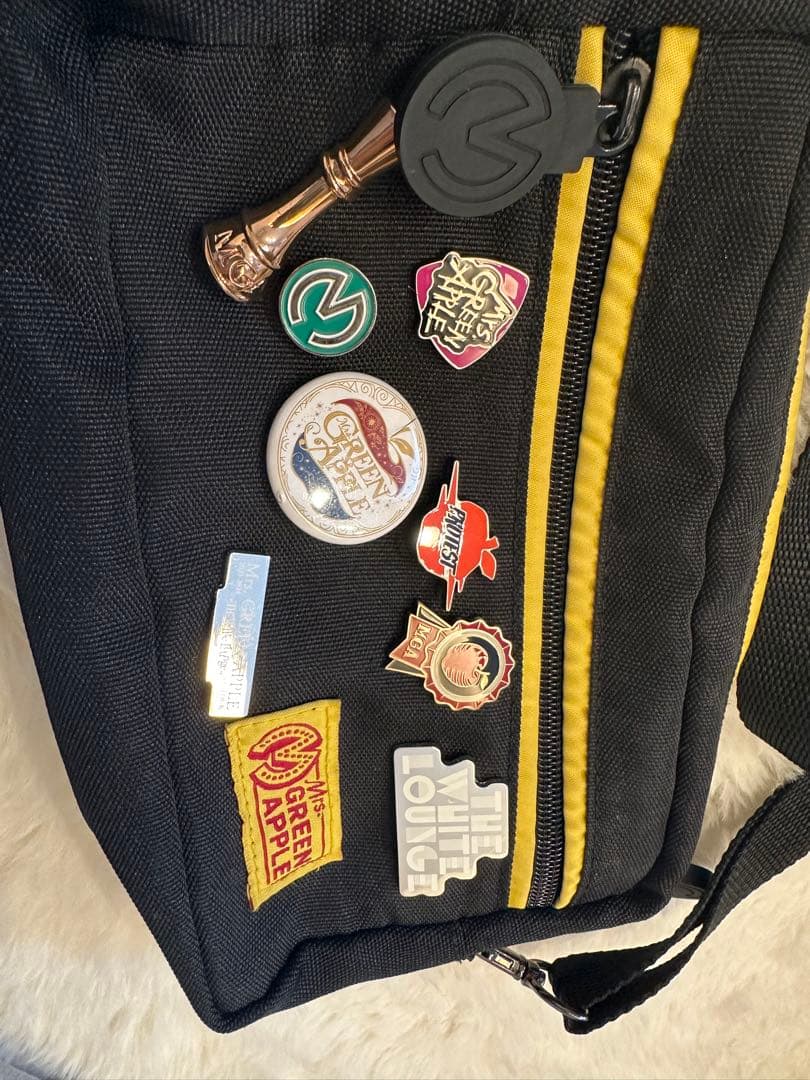 ミセスグリーンアップル　肩掛けミニバッグ