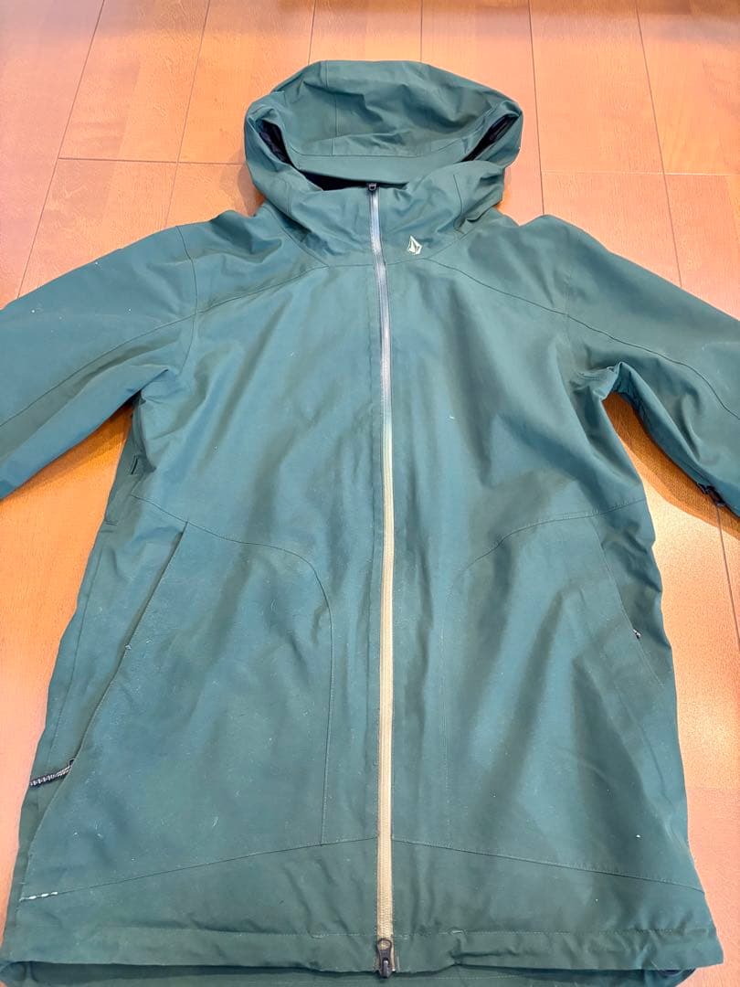 【GORE-TEX】VOLCOM スノーボードウェア Mサイズ　上下セット