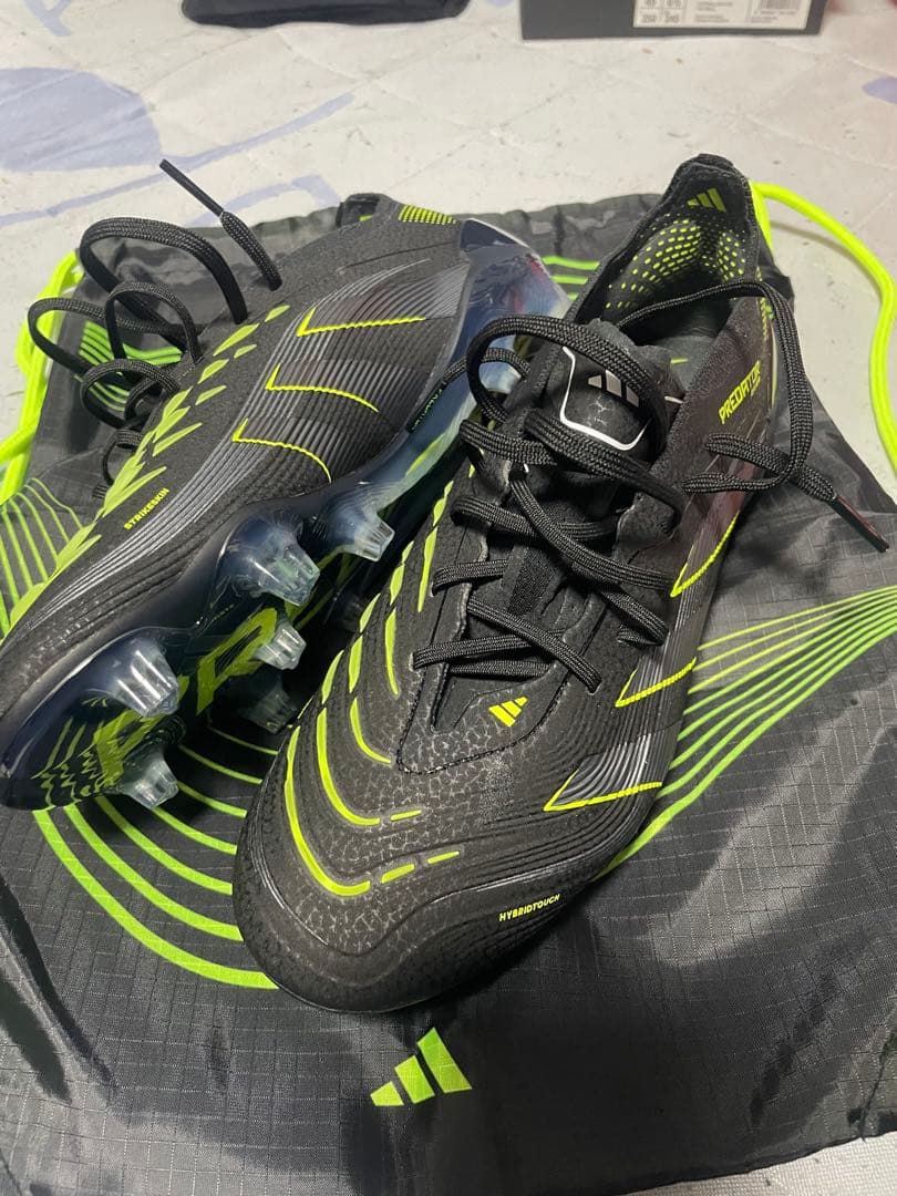 [6日まで限定価格]adidas Predator FG