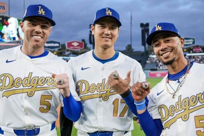 【公式完売品】大谷翔平／Tシャツ／ドジャース／ゴールドコレクション／Ｌ