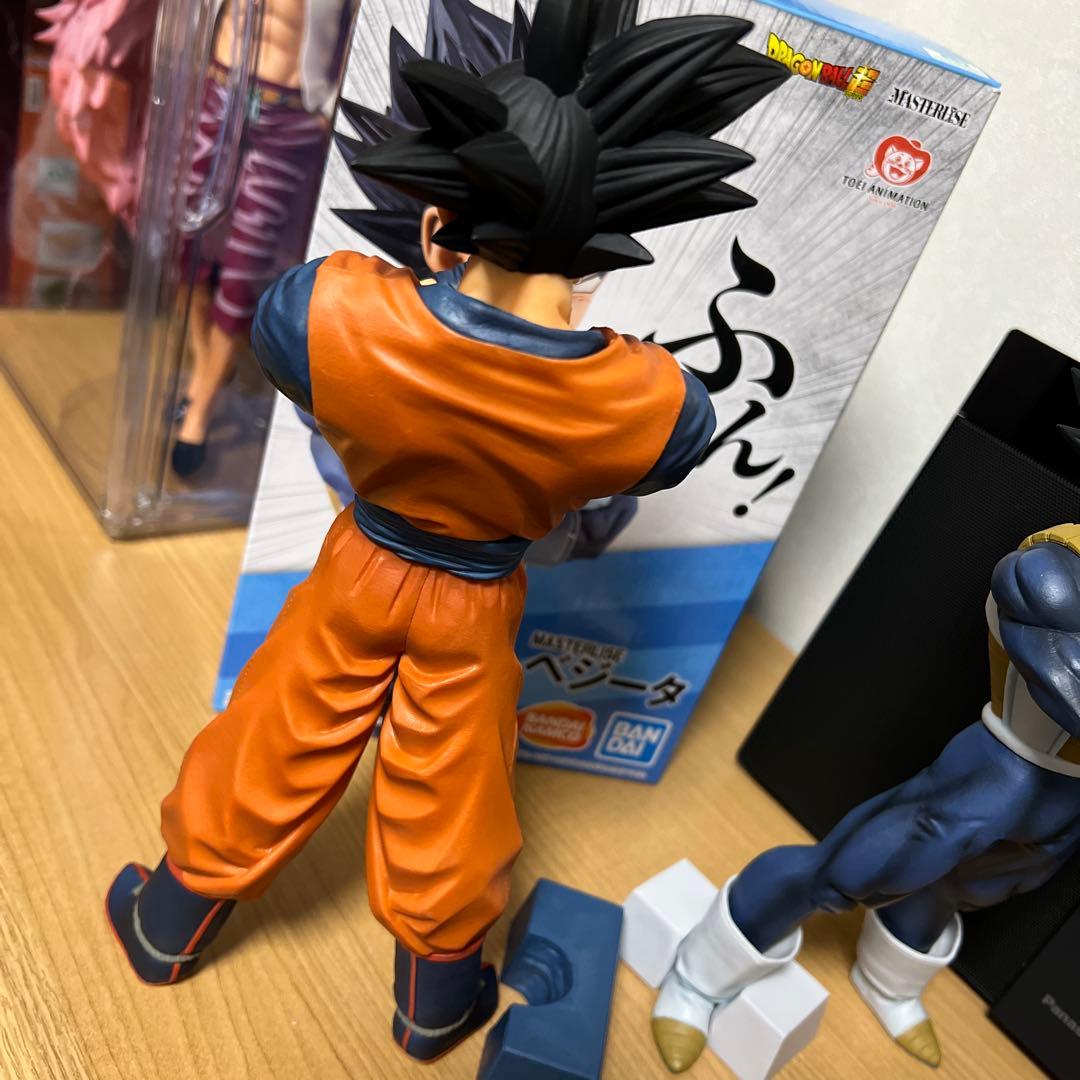 ドラゴンボール一番くじSTRONG CHAINS孫悟空 ・ベジータフィギュア