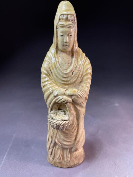 備前燒？観音立像 陶製 高さ18cm