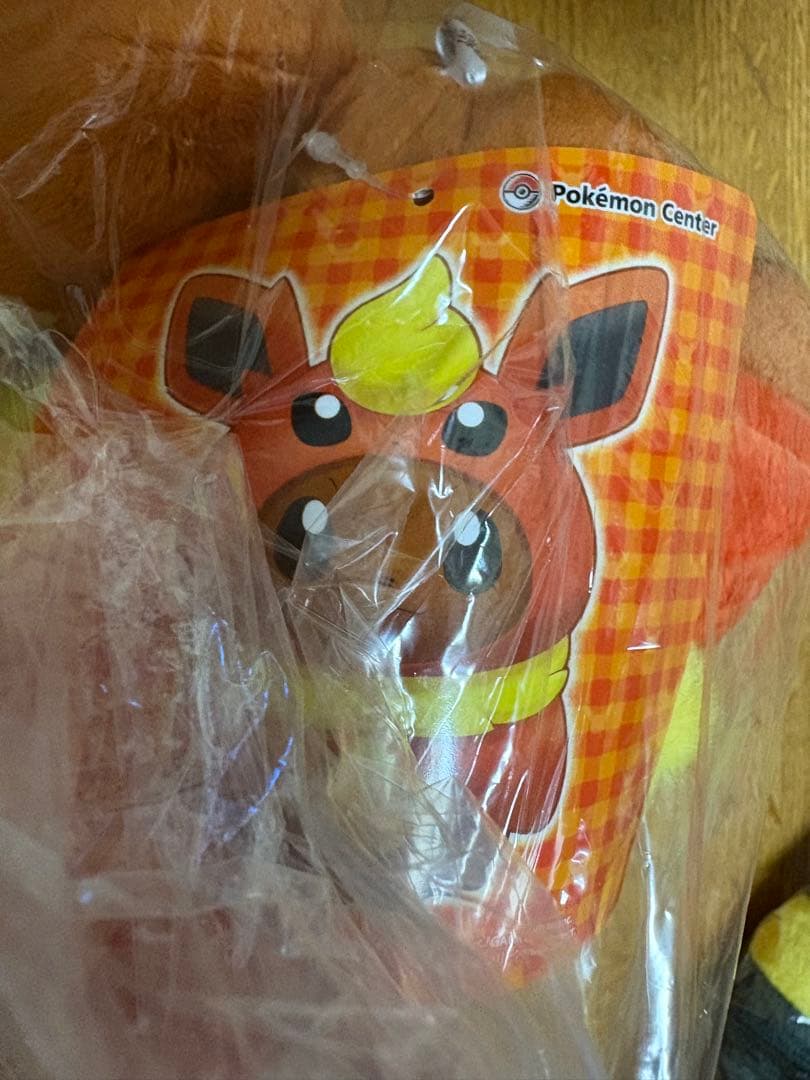 ポケモン イーブイ ぬいぐるみ ポンチョ タグ付 美品 ブラッキー ニンフィア