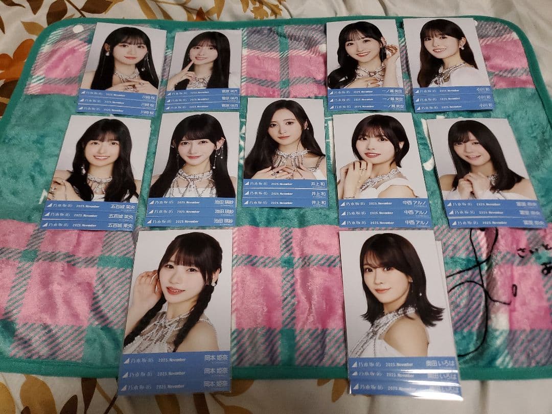 乃木坂46　スペシャル衣装47　メンバーフルコンプ