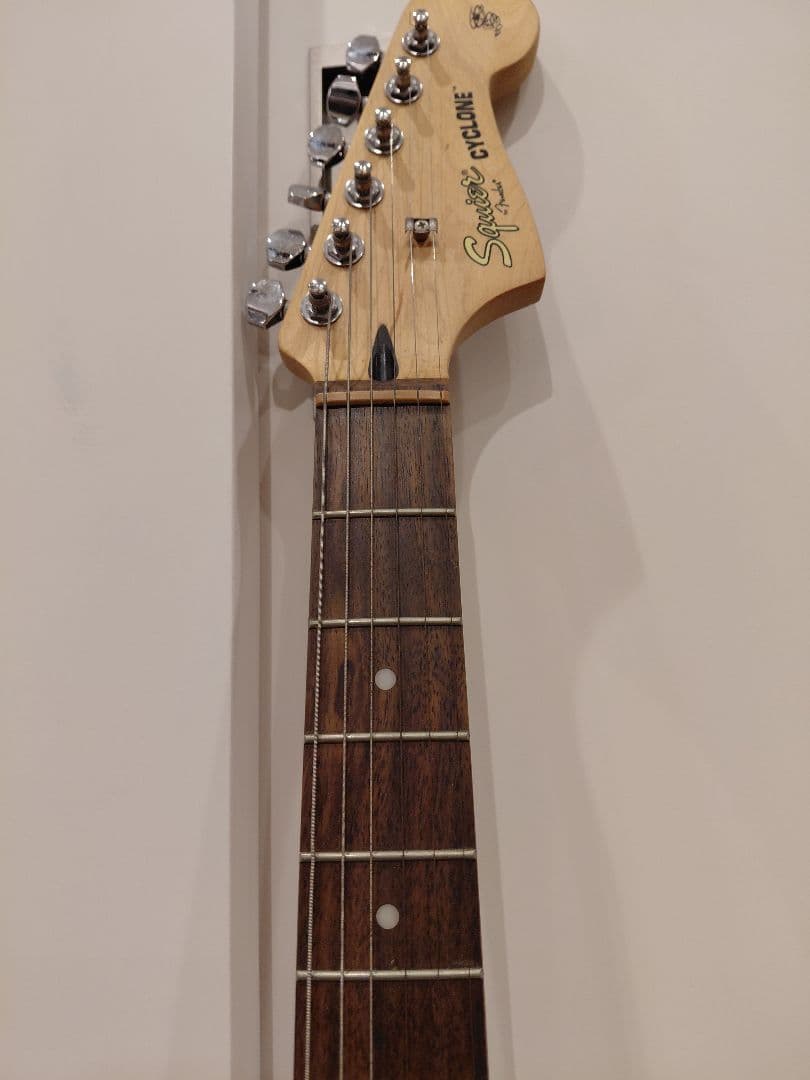 Squier Cyclone スクワイヤー エレキギターフェンダー