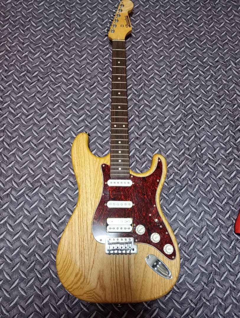 BACCHUS　UNIVERSE　エレキギター　バッカス　ユニバース