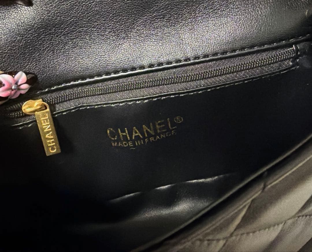 CHANEL(シャネル)ノベルティ★ハートチャーム付きショルダーバッグ★