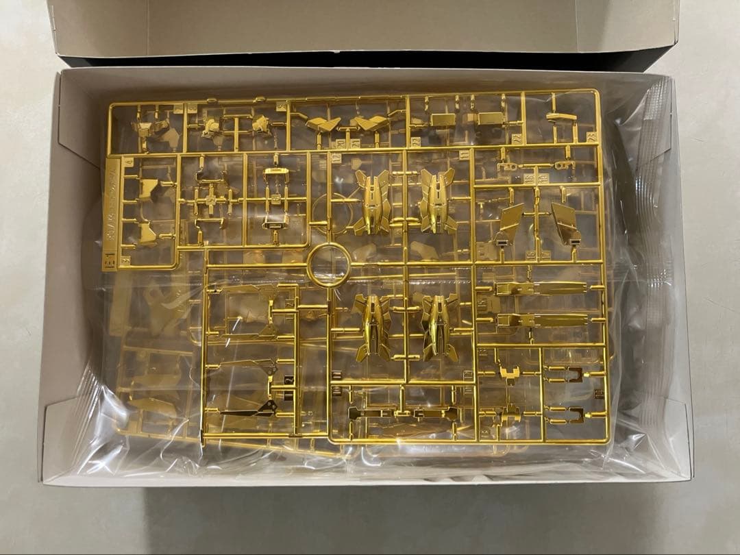 RG ユニコーンガンダム03 フェネクス (ナラティブVer.) 1/144