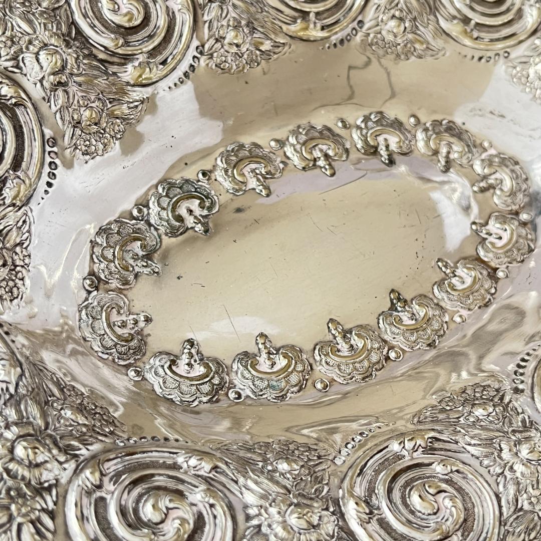 【Pinder Brothers】 エンボスのフルーツスタンド