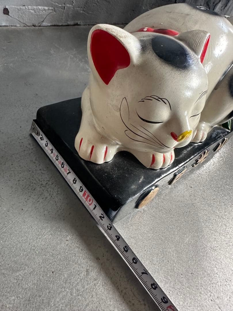 最終お値下げ‼️眠り猫　白猫の貯金箱 日光山　ヴィンテージ
