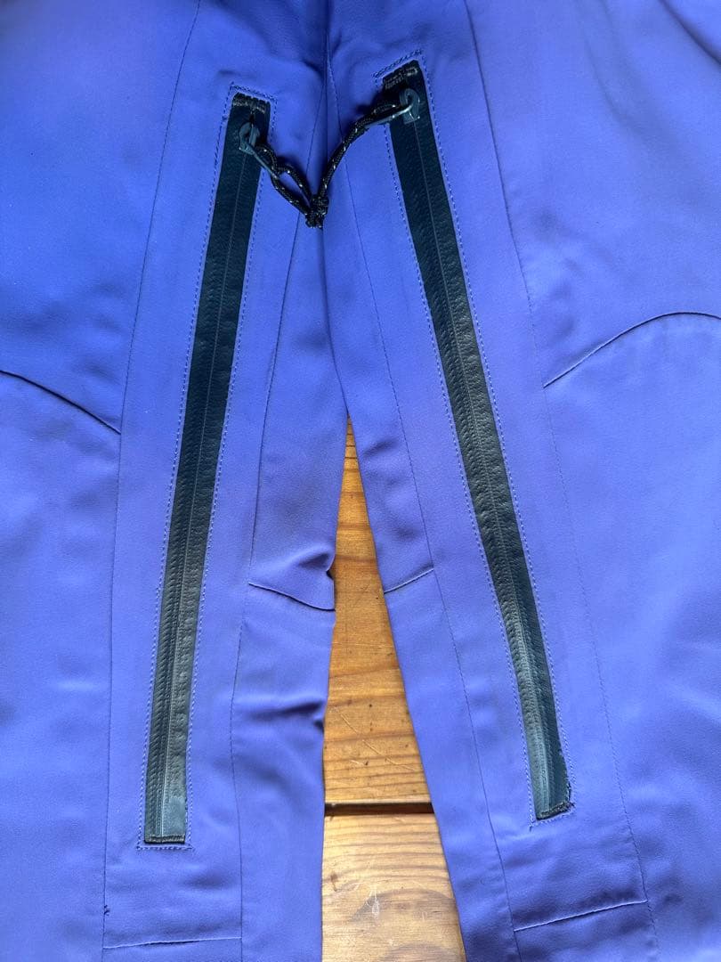 P.RHYTHM yoteipants プリズム　スノーパンツ　XS 女性着用