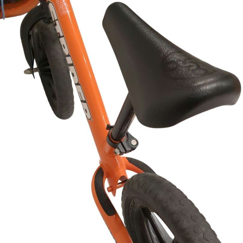 ストライダー　12インチ　バランスバイク　STRIDER　 オレンジ　日本正規品