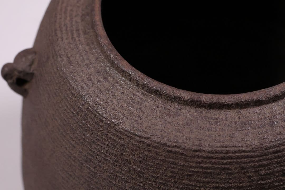 茶道具 門脇喜平 糸目紋 尻張釜 共箱 風炉釜 吊釜 鉄釜【MA528】