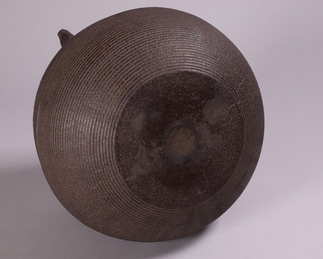 茶道具 門脇喜平 糸目紋 尻張釜 共箱 風炉釜 吊釜 鉄釜【MA528】