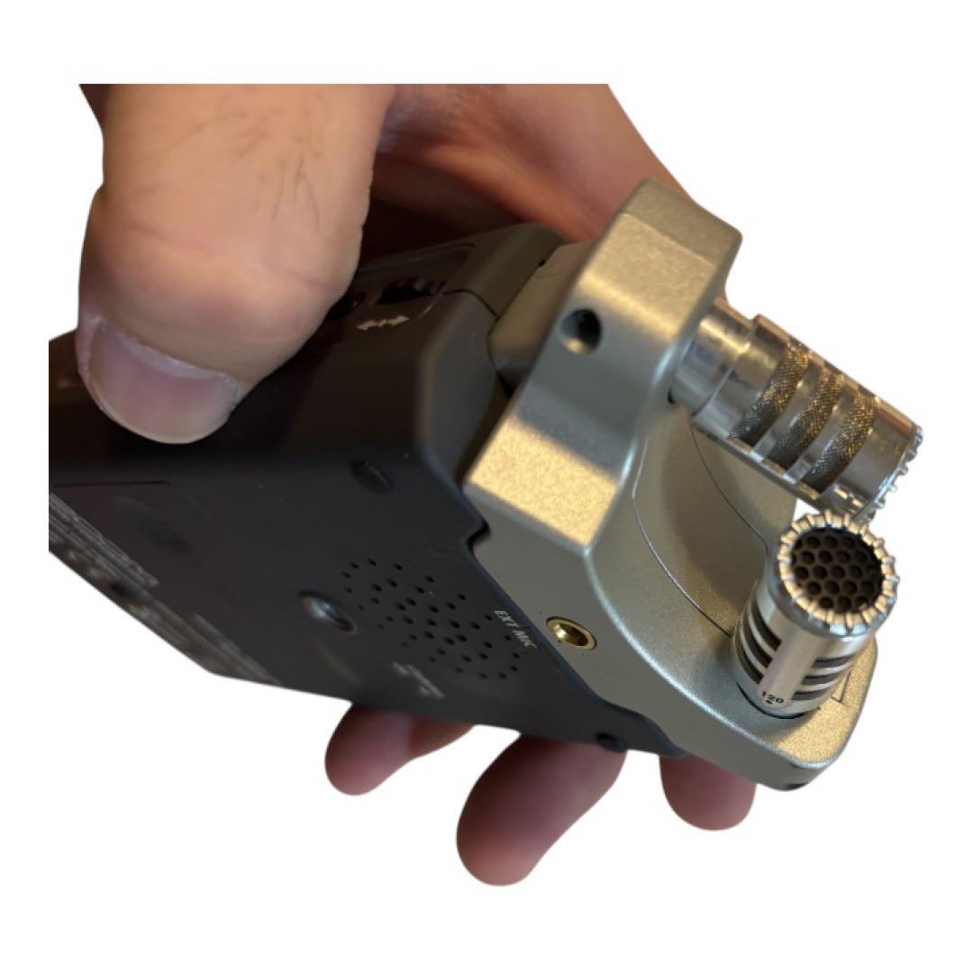 ZOOM H4n ハンディレコーダー