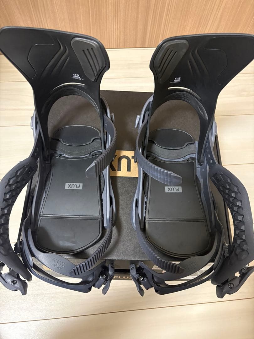 新品FLUX DS サイズS フラックス ビンディング バインディング