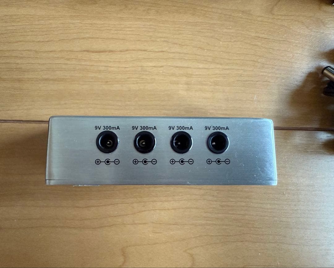 MXR M239 Mini ISO-Brick 小型 パワーサプライ