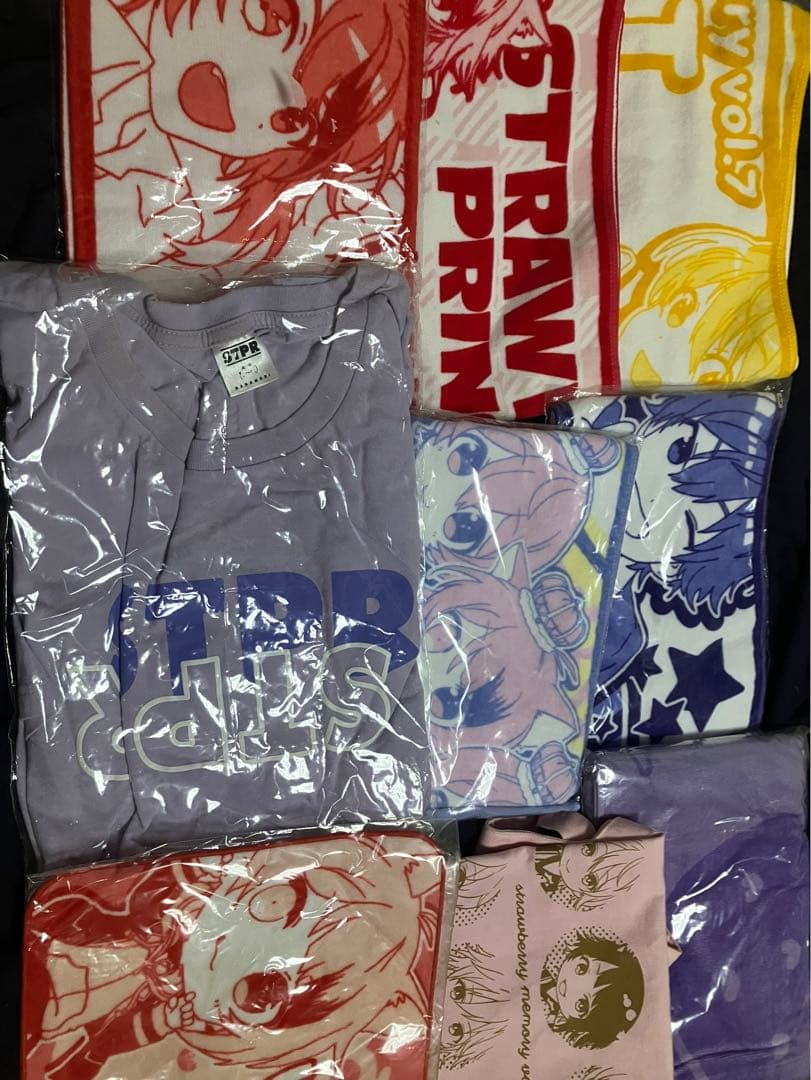 アニメキャラクター タオル・ファンブック・バッジ セット