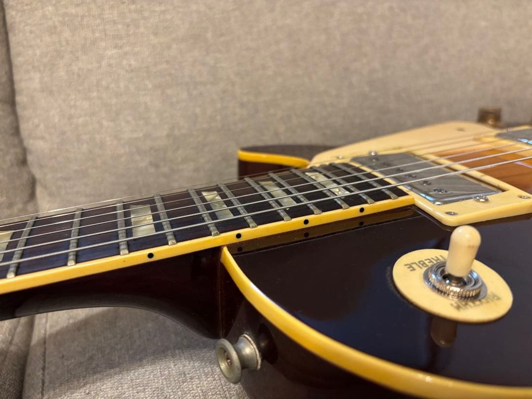 【メルカリ市セール】Heerby 70年代国産レスポール　セットネック