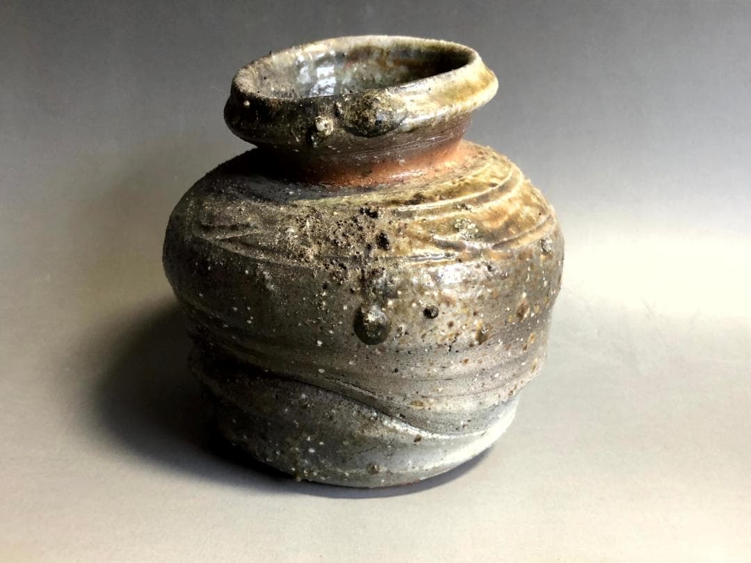 花瓶■蹲る うずくまる 古伊賀 花器 花生け 古美術 時代物 骨董品■