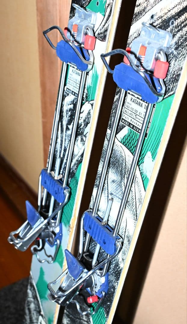 ジルブレッタ300　silvretta300　山スキー