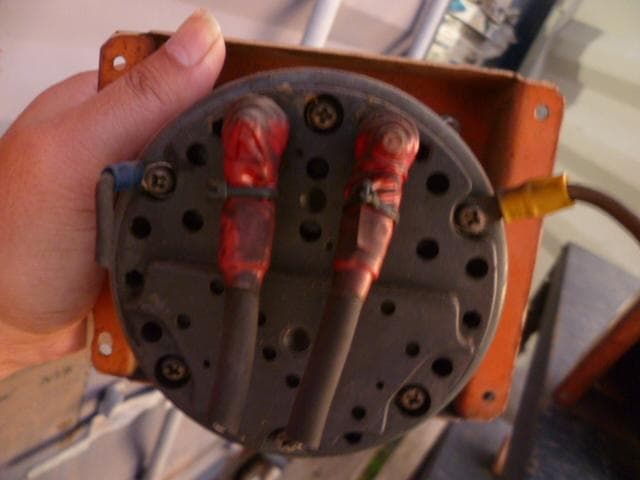 阪急電車のボルト/アンペアメーター 阪急電車特有の台座付き 中古