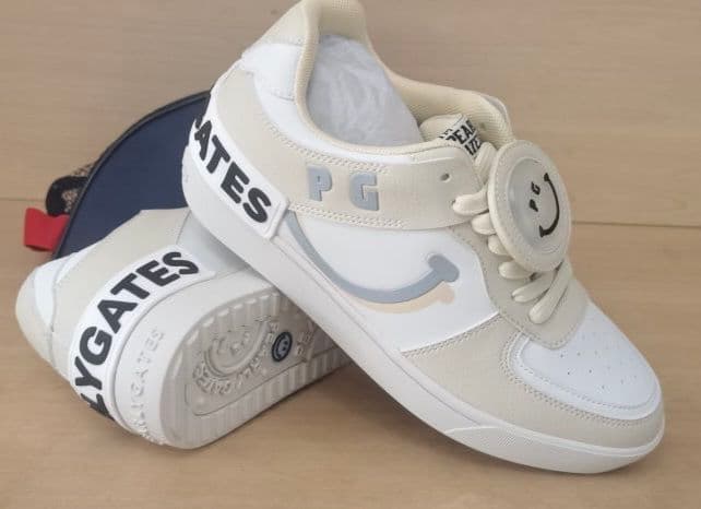 即発送2色展開●パーリーゲイツレディースゴルフシューズホワイトベージュ