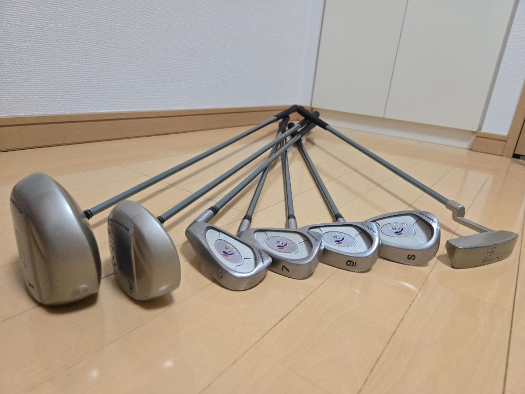 FILA ゴルフバッグ・クラブ初心者用セット