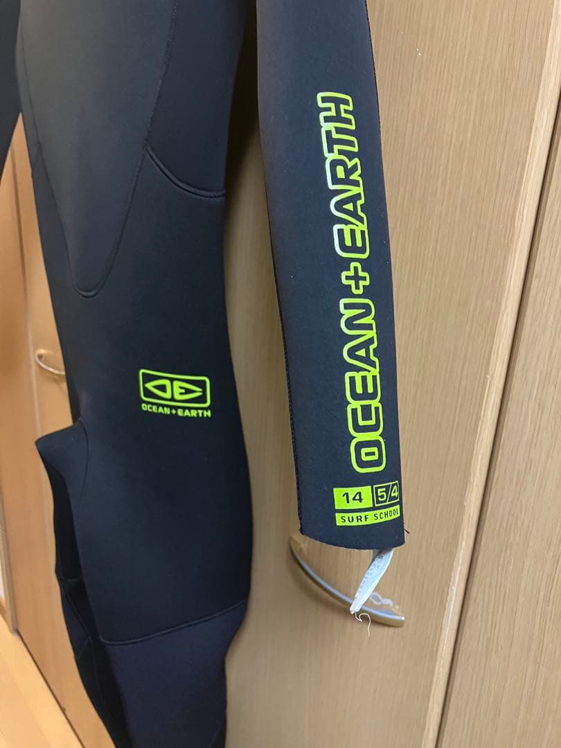 ふ*木様 ウェットスーツ キッズXL4-5㎜OCEAN&EARTHオーシャンアン