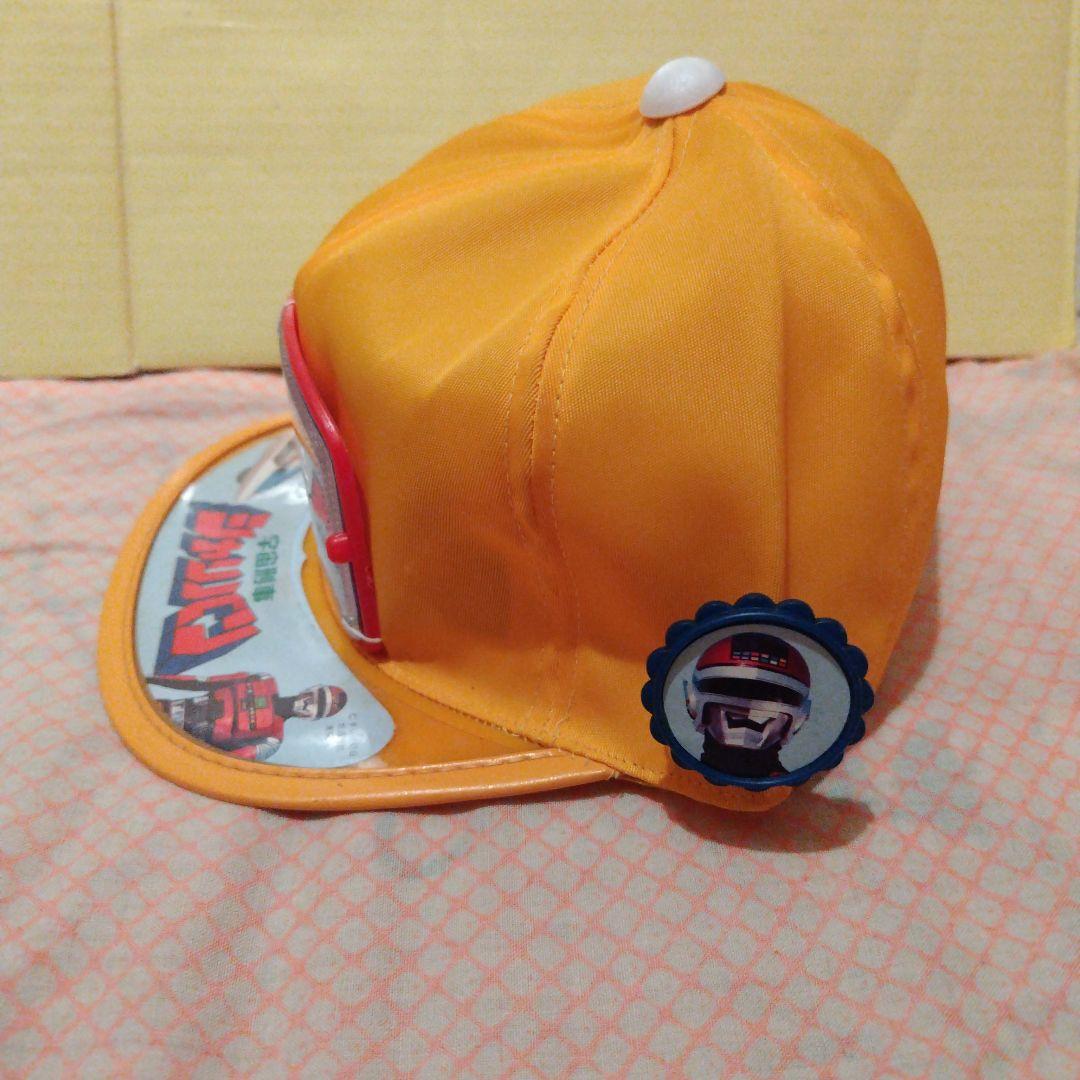 宇宙刑事シャリバン デッドストック　帽子　黄色　ピンバッジ　色メガネ付き　新品