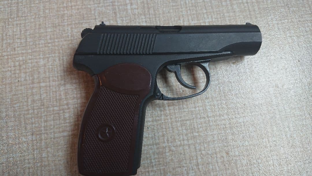 KSC  マカロフPM ver2   マガジンガス漏れあり