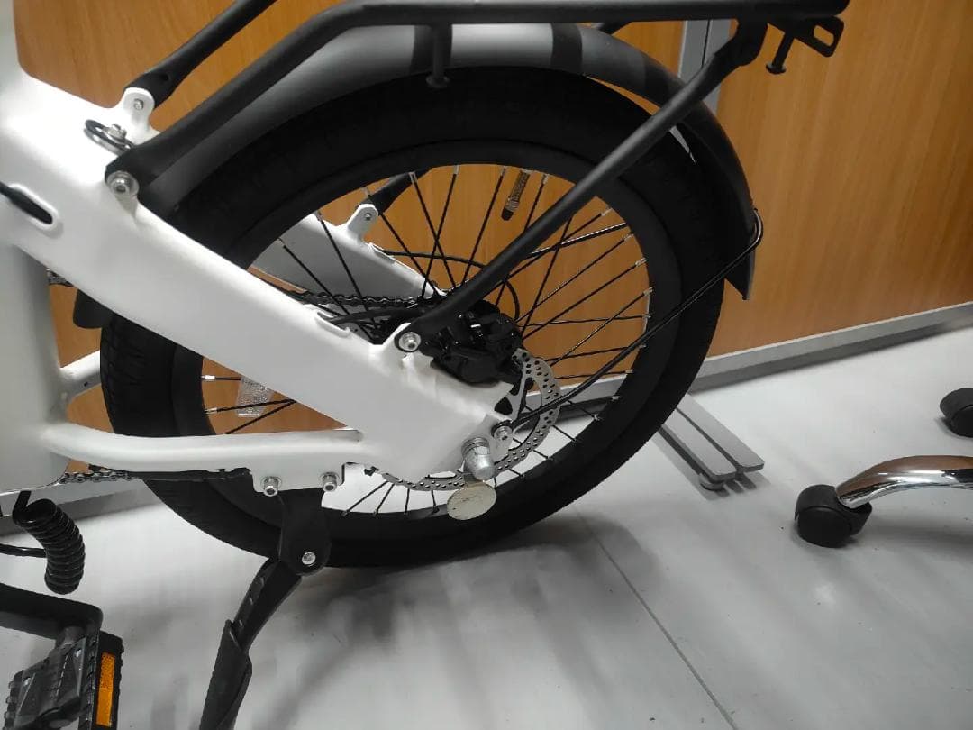 【歳末SALE開催中！】折りたたみ電動アシスト自転車 ERWAYA02 ホワイト