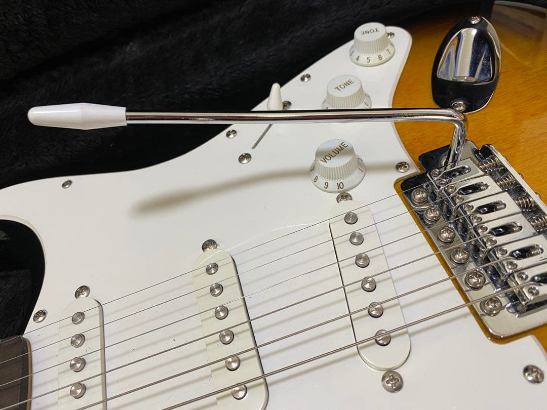 Squire ストラトキャスター Bullet ハードケース付き