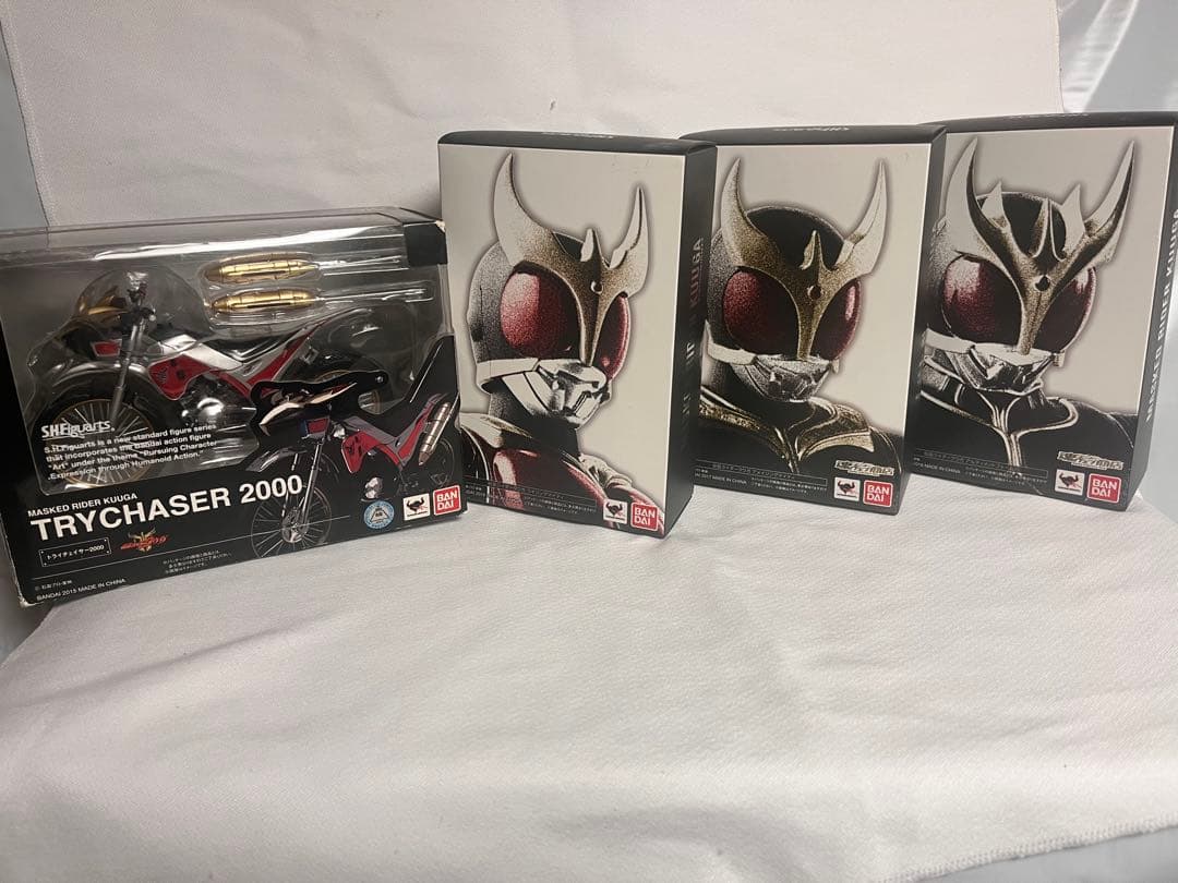 真骨彫仮面ライダークウガセット