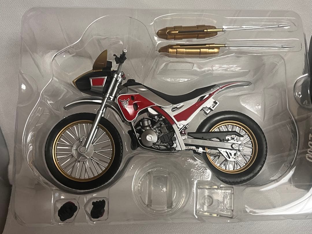 真骨彫仮面ライダークウガセット