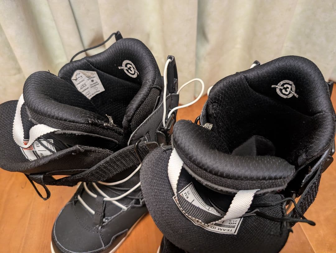 DEELUXE スノーボードブーツ ブラック ID LARA